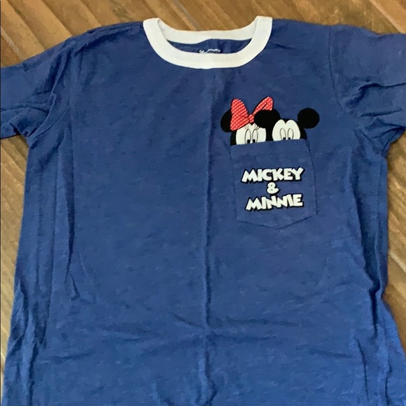 Disney shirt - Picture 2 of 5